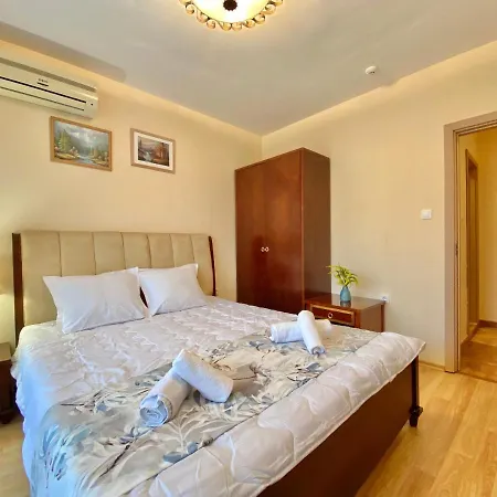 Royal Bay 2 - Private Apartment - Bsr Apartmán *